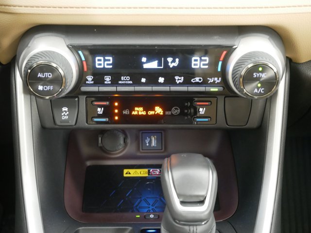 Certified Used 2025 Wind Chill Pearl Toyota Limited w/ Advanced Technology Pkg & Weather Pkg image 21