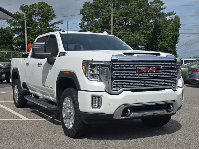 Used 2020 White GMC Denali image 7