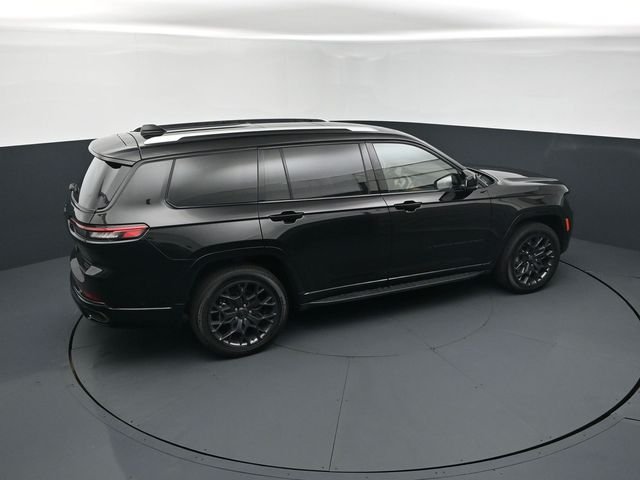Used 2023 Black Jeep Summit image 18