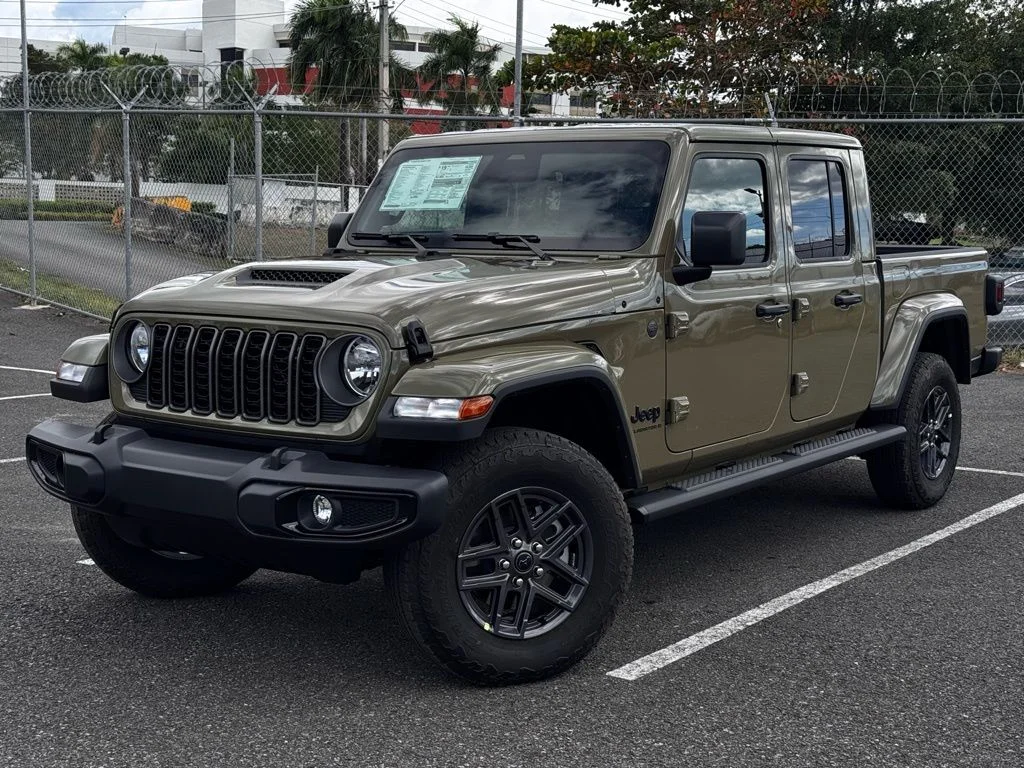 2026 Jeep Gladiator Sport S Auto's photo