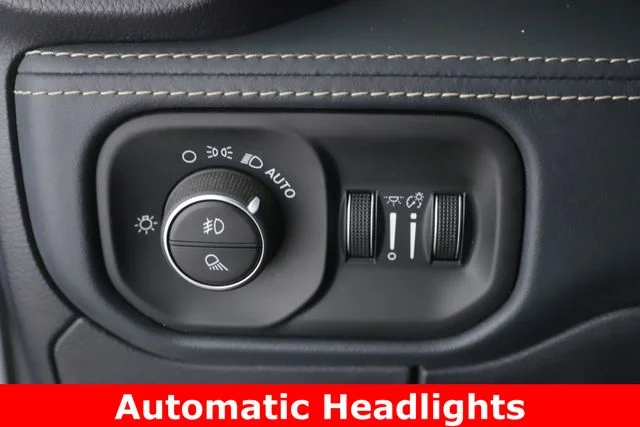 Used 2020 Silver Ram Limited image 22