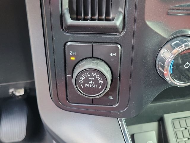 New 2026 Agate Black Metallic Ford XLT image 12