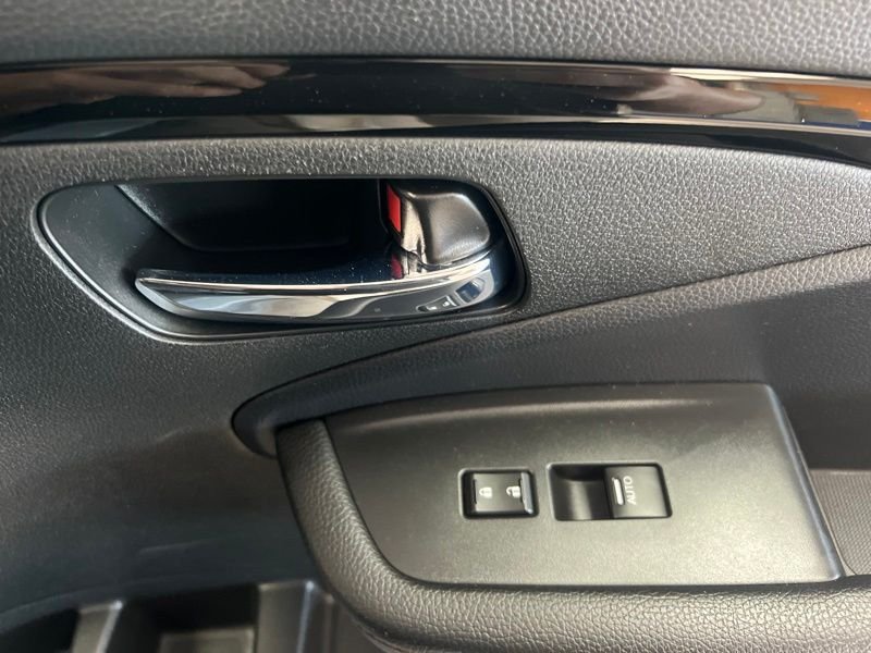 Used 2023  Honda Black Edition image 14