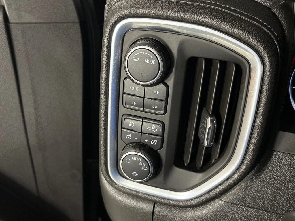 Used 2021 Black Chevrolet RST image 25