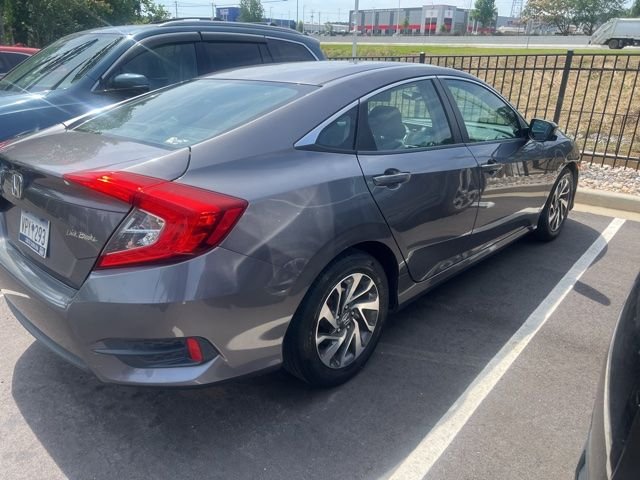 Used 2016  Honda EX image 4