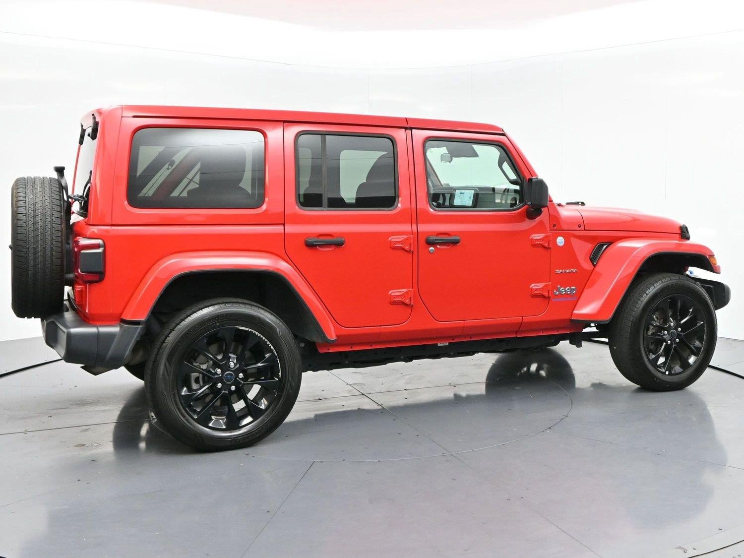 Used 2024 Firecracker Red Clearcoat Jeep Sahara image 8
