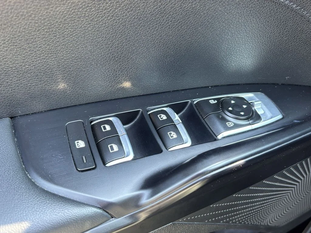 Used 2022 Black Kia GT-Line image 15