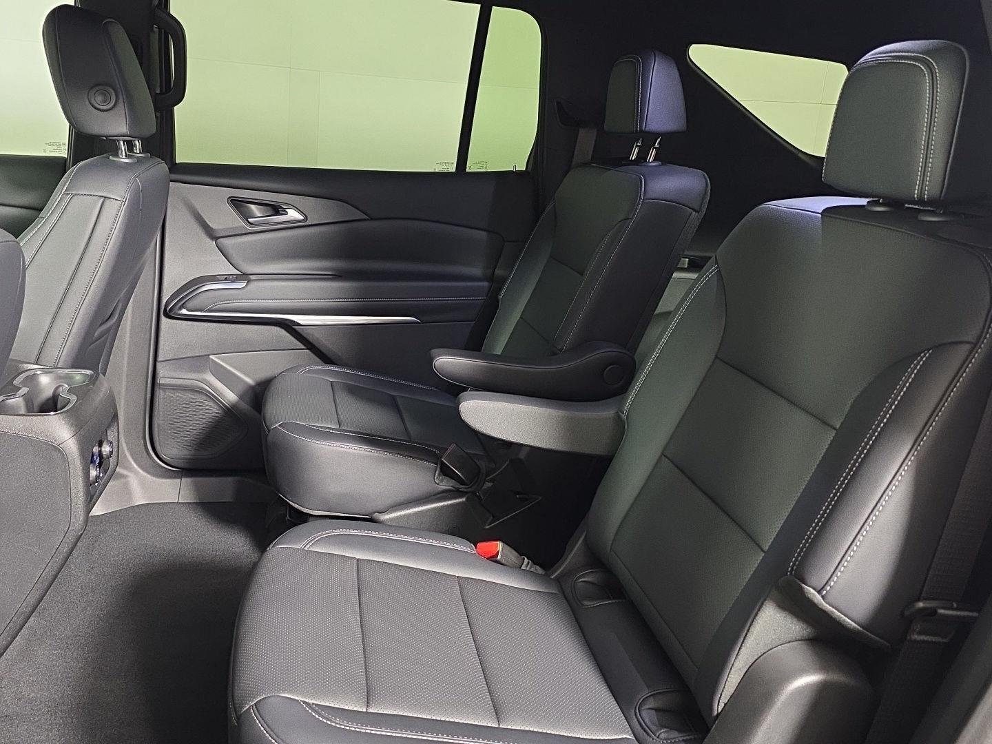 Used 2024 Sterling Gray Metallic Chevrolet AWD LT image 28