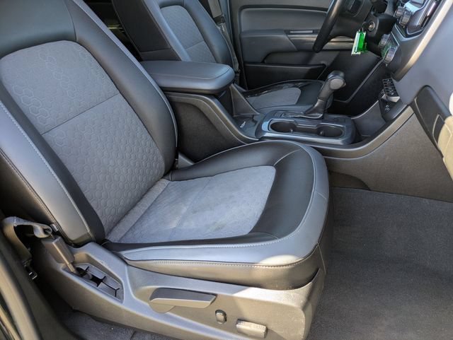 Used 2019 Black Chevrolet Z71 image 10