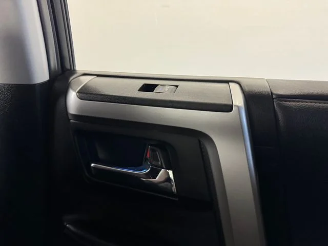 Used 2017 Blizzard Pearl Toyota Limited image 48