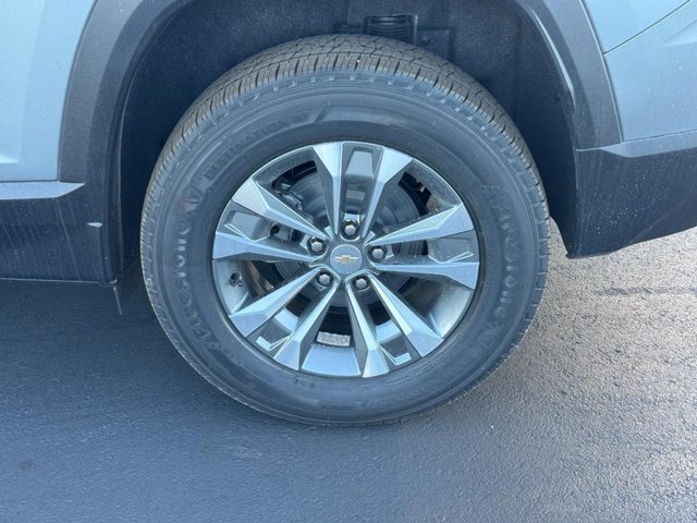 New 2027 Sterling Gray Metallic Chevrolet LT image 5