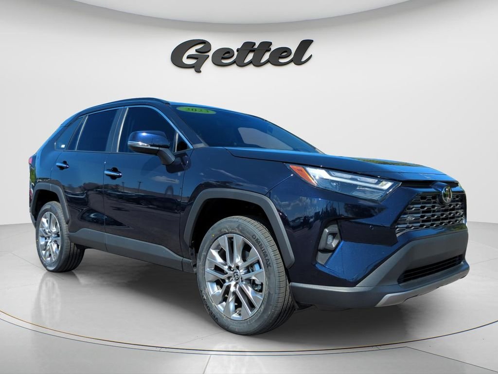 Used 2023  Toyota Limited image 3