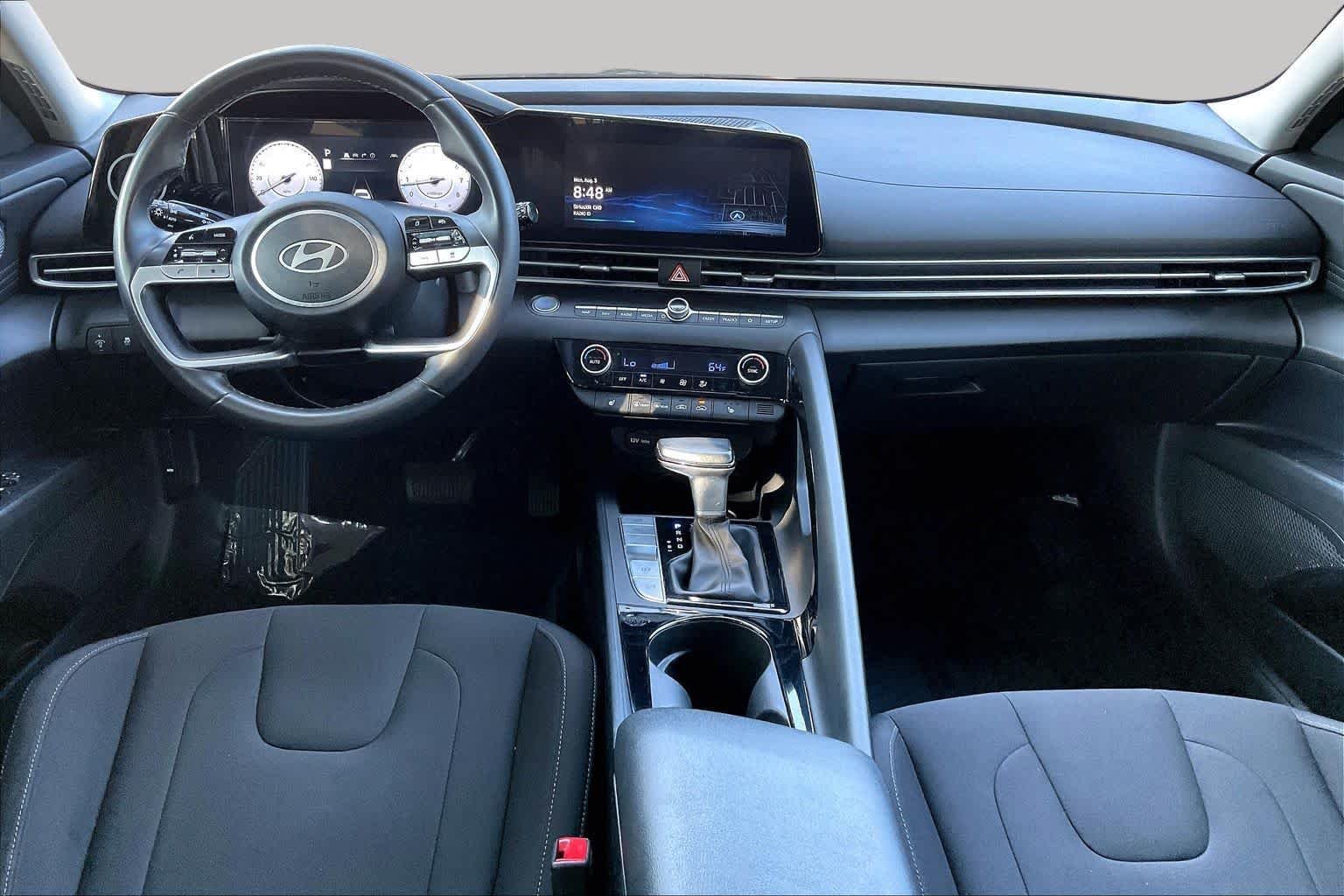 Used 2025 Amazon Gray Hyundai SEL Convenience image 16
