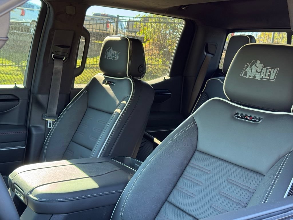 2026 GMC Sierra 1500 AT4X - Photo 13