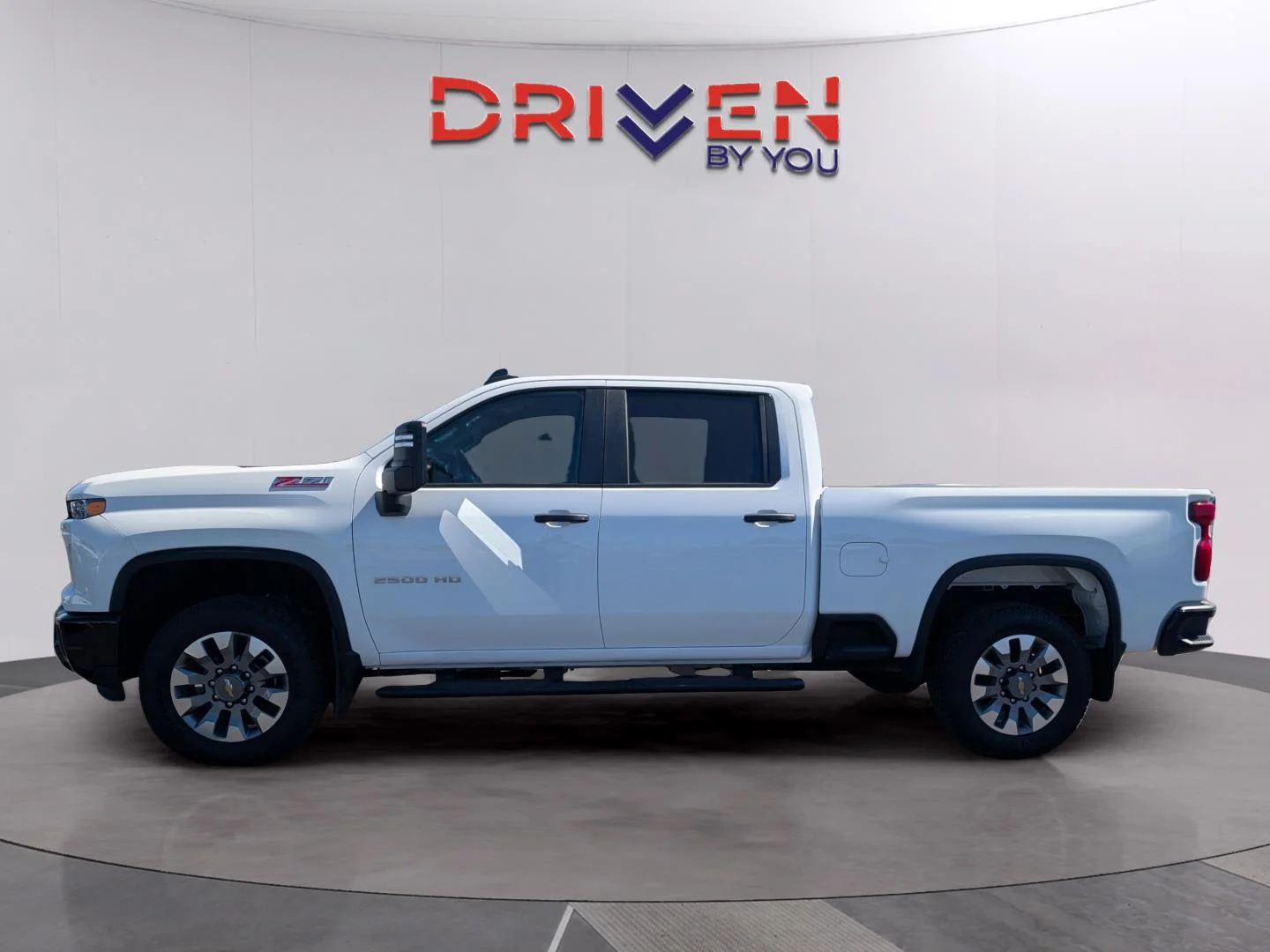 Used 2025 Summit White Chevrolet Custom image 2