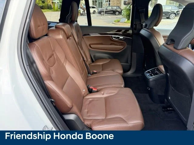 Used 2019 White Volvo T6 Momentum image 45