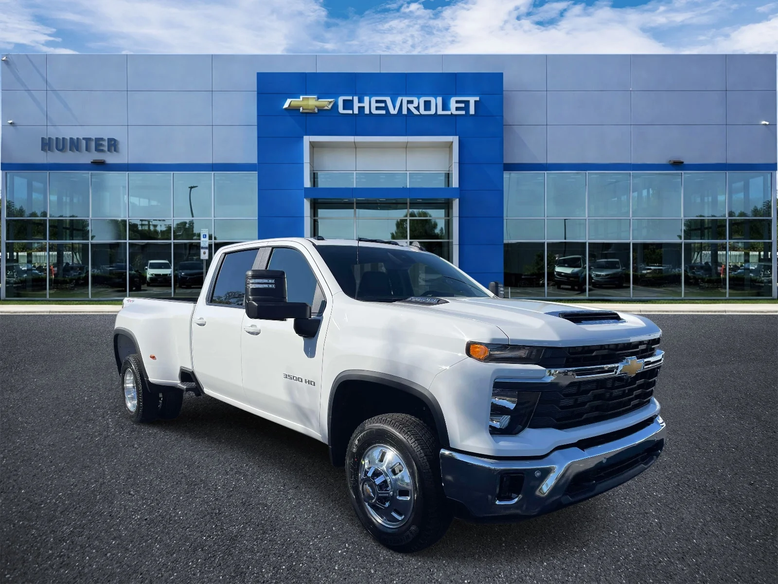 New 2026 Summit White Chevrolet LT DRW image 1