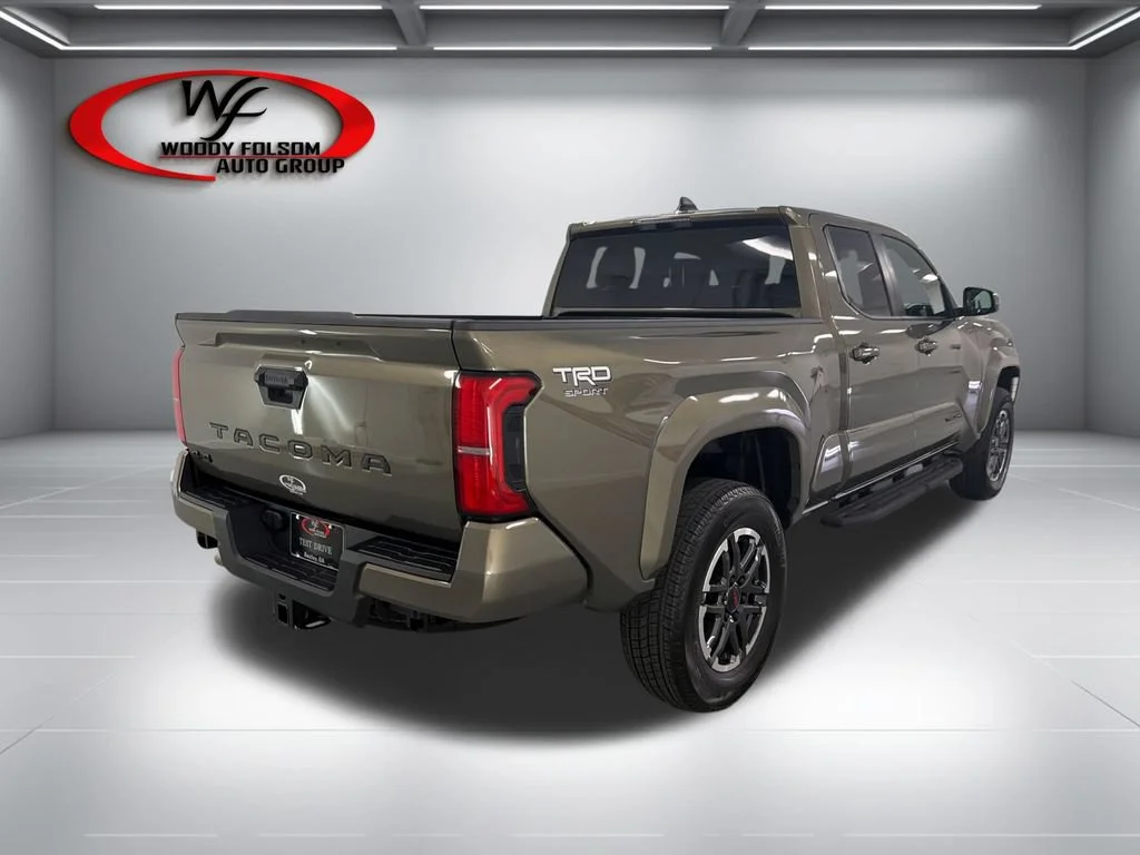 Used 2026 Bronze Oxide Toyota SR5 image 6