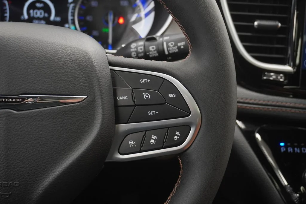 Used 2024 Blue Chrysler Pinnacle image 40