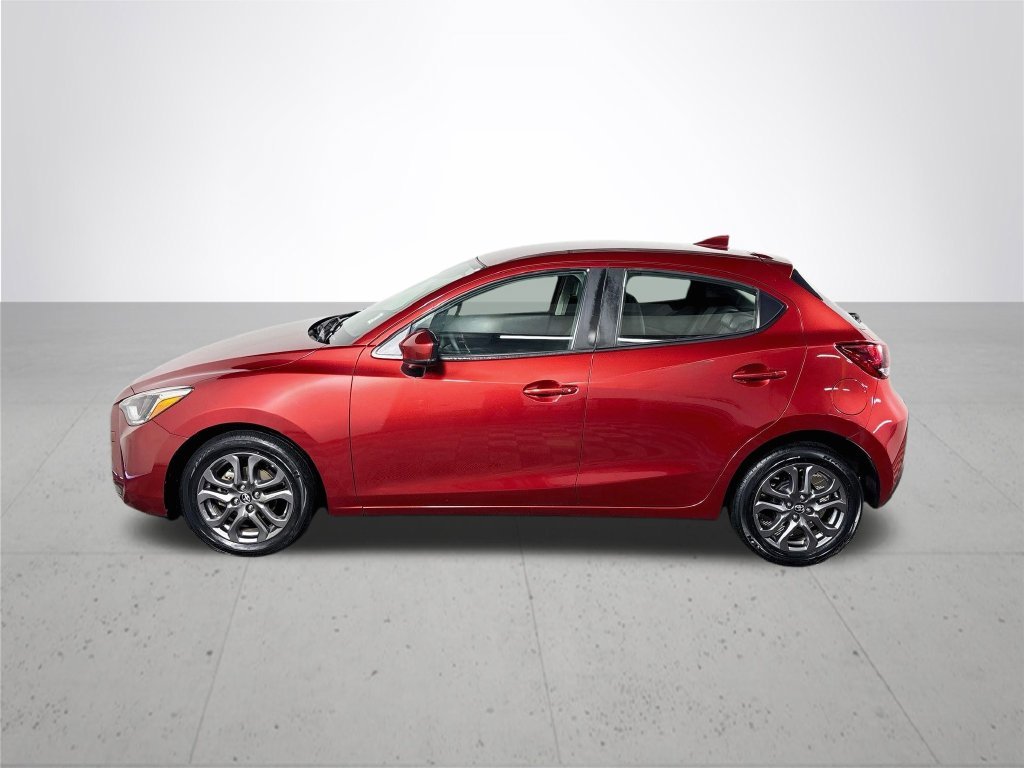 Used 2020 Red Toyota XLE image 9