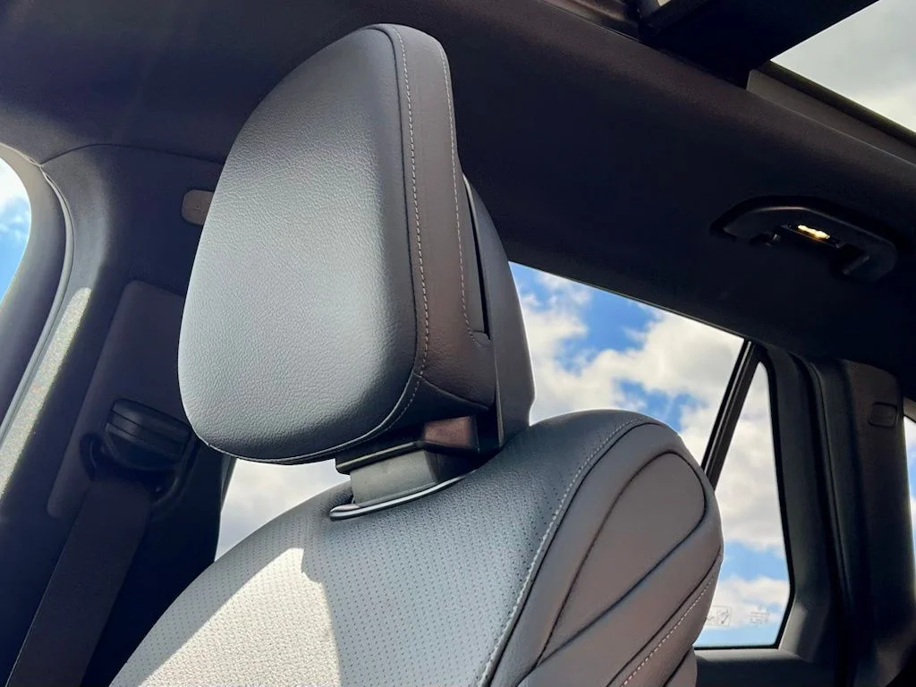 Certified Used 2026  Mercedes-Benz GLC 300 image 16