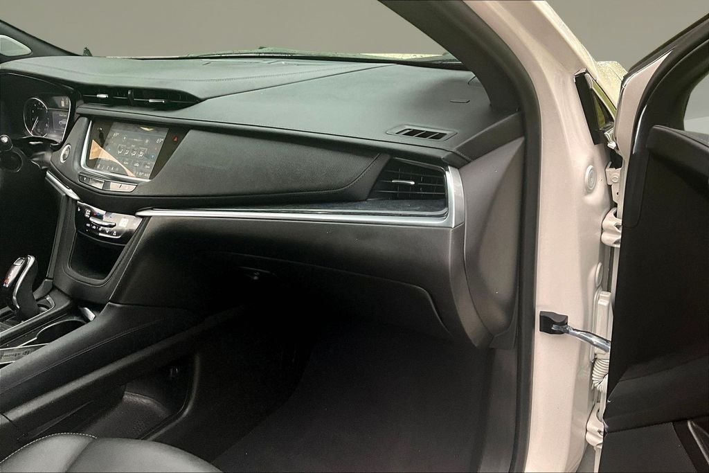 Used 2024 Crystal White Cadillac Premium Luxury image 25