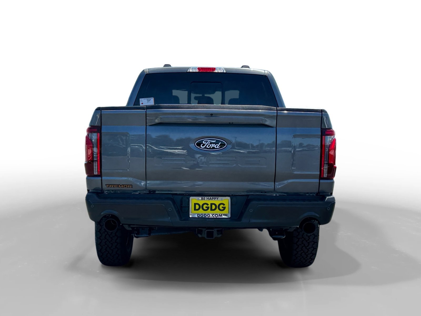 New 2026 Carbonized Gray Metallic Ford Tremor image 4