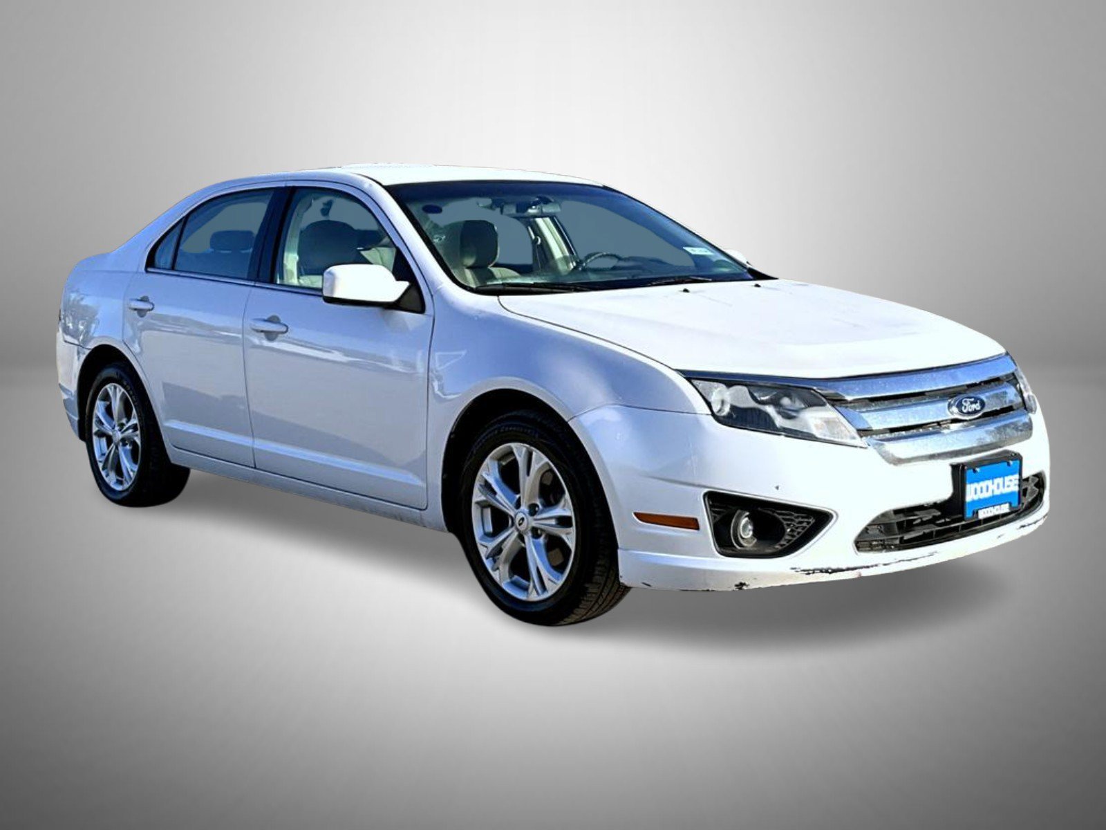 Used 2012 White Ford SE image 3