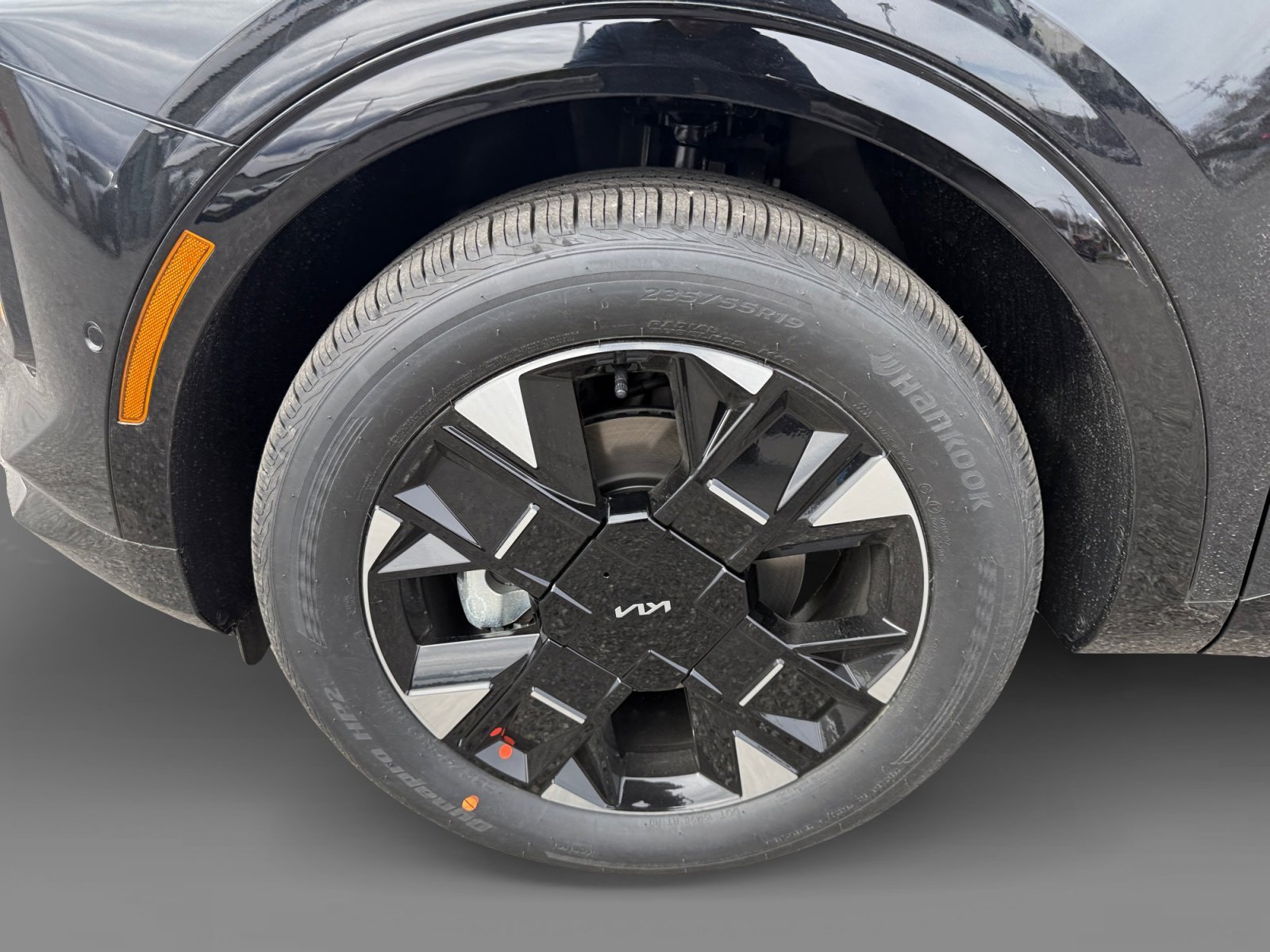 New 2026 Fusion Black Kia SX Prestige image 9