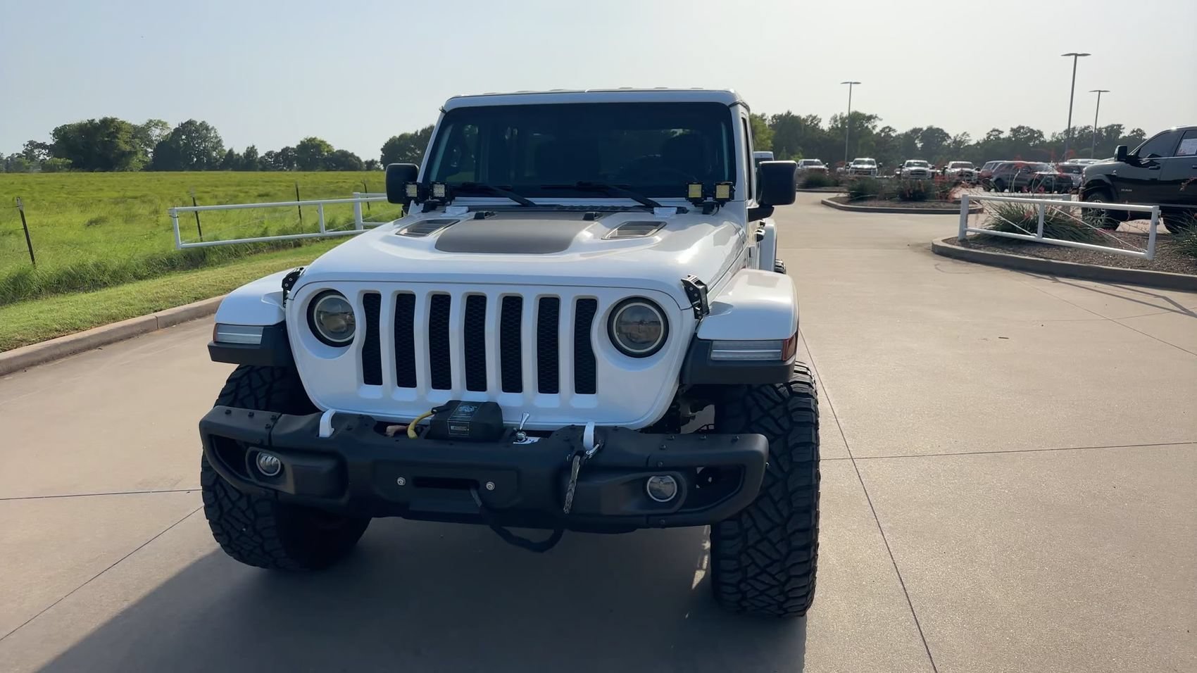 Used 2020 Bright White Clearcoat Jeep Sport S image 4