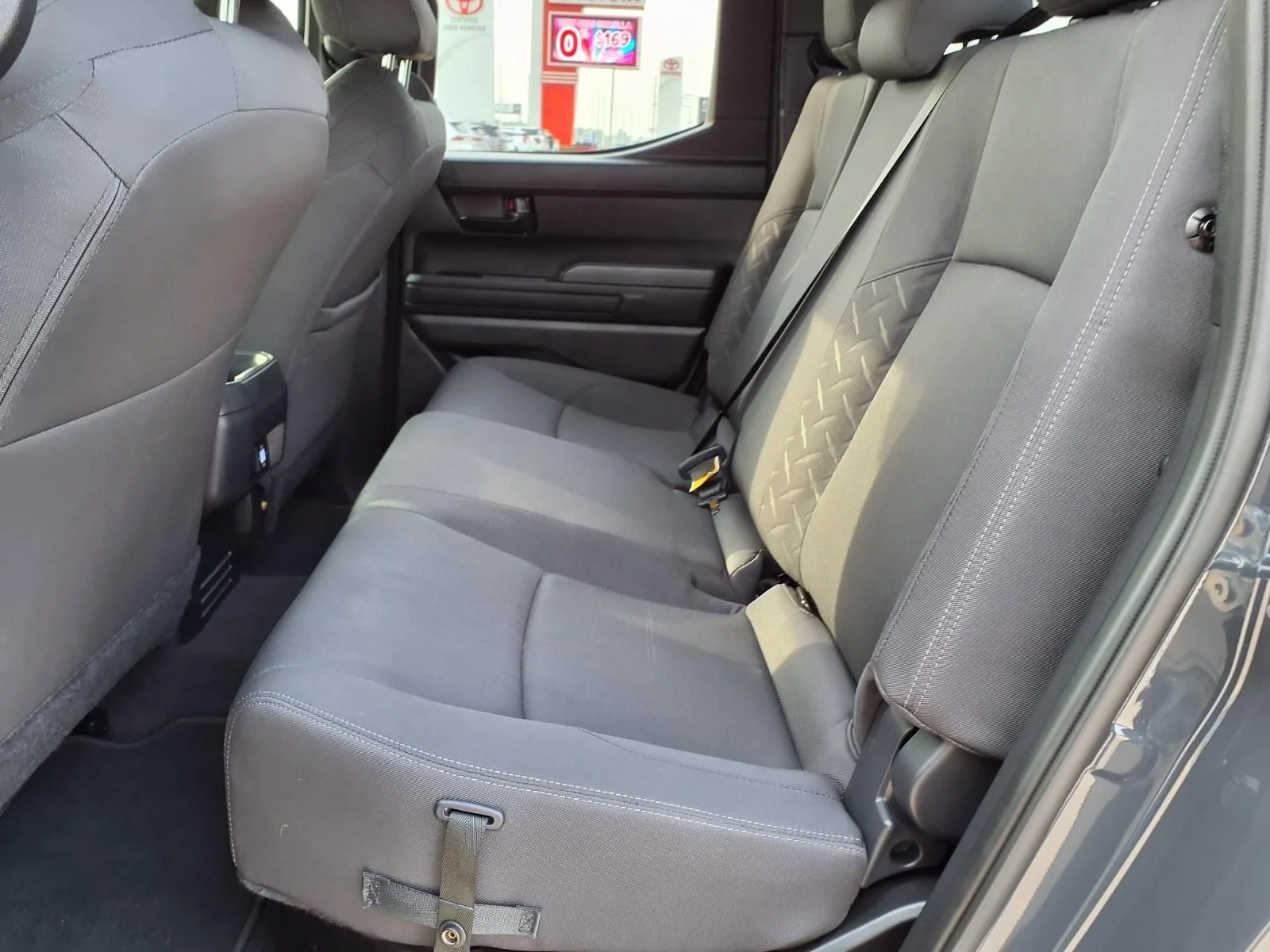 Used 2025  Toyota SR5 image 19