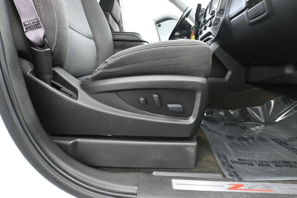Used 2017 White Chevrolet LT image 49