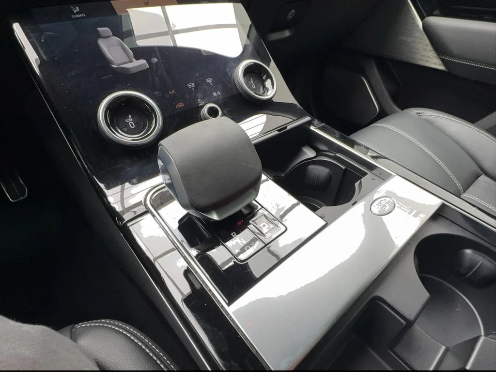 Used 2023 Gray Land Rover R-Dynamic S image 43