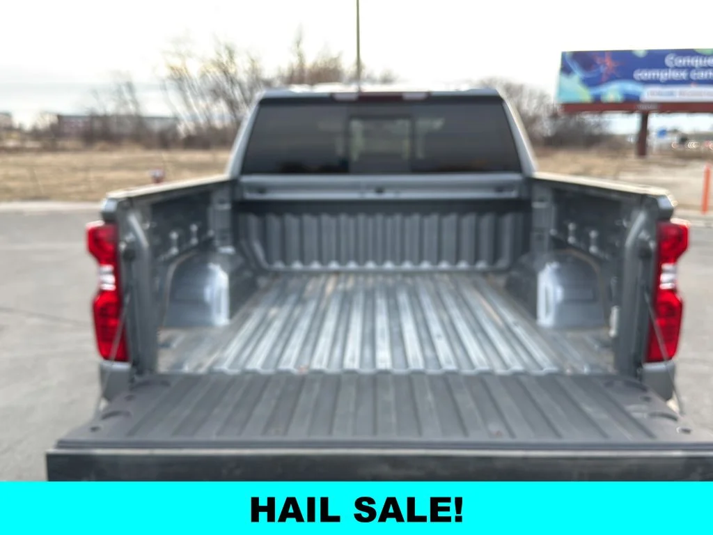 Used 2020 Gray Chevrolet LT image 23