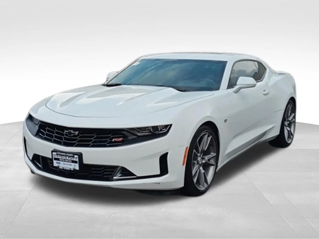 Used 2021 Summit White Chevrolet 1LT image 3