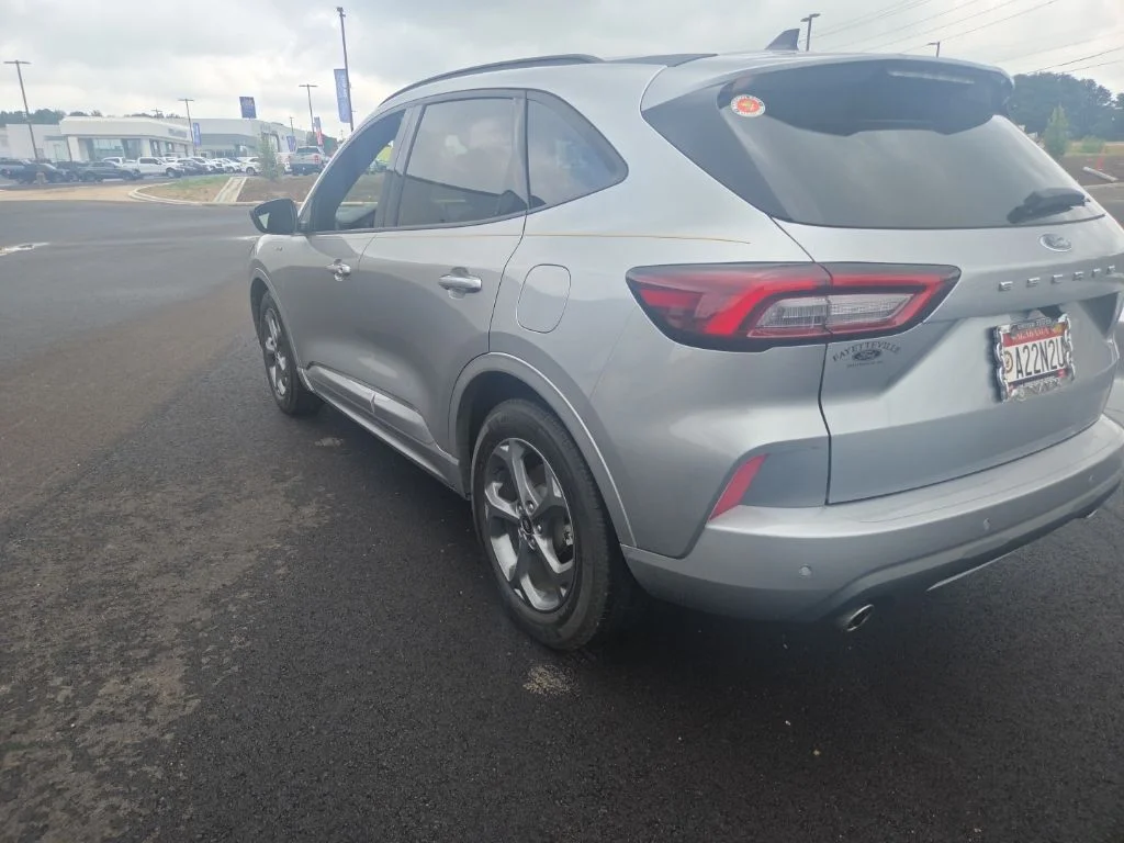 Used 2023 Silver Ford ST-Line image 10