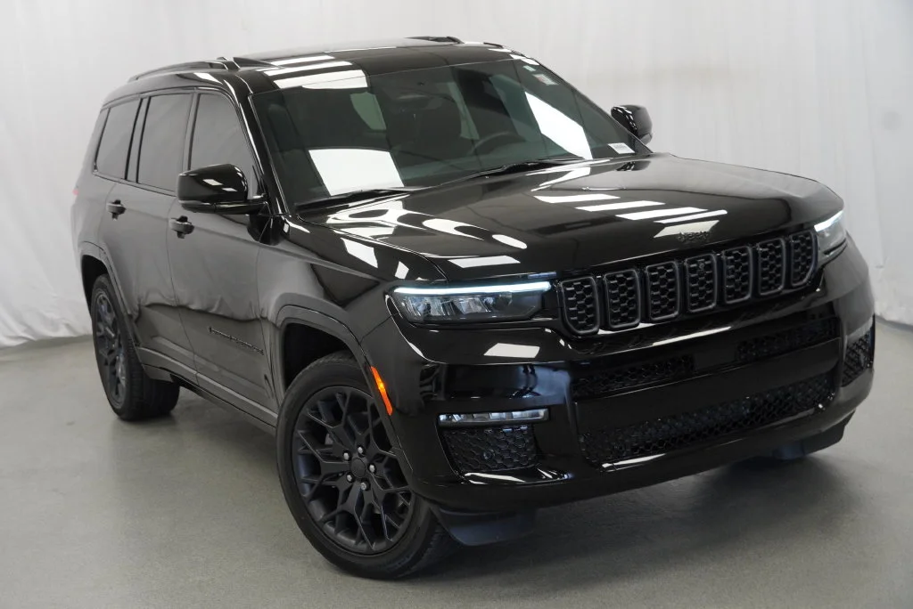 Certified Used 2025 Black Jeep Summit image 13