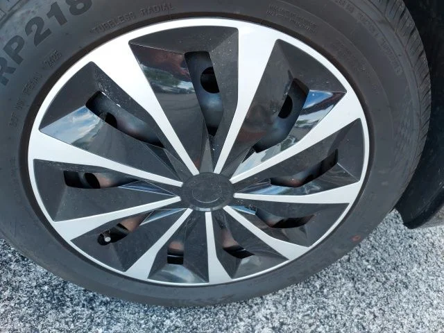 Used 2014 Black Nissan SV image 2