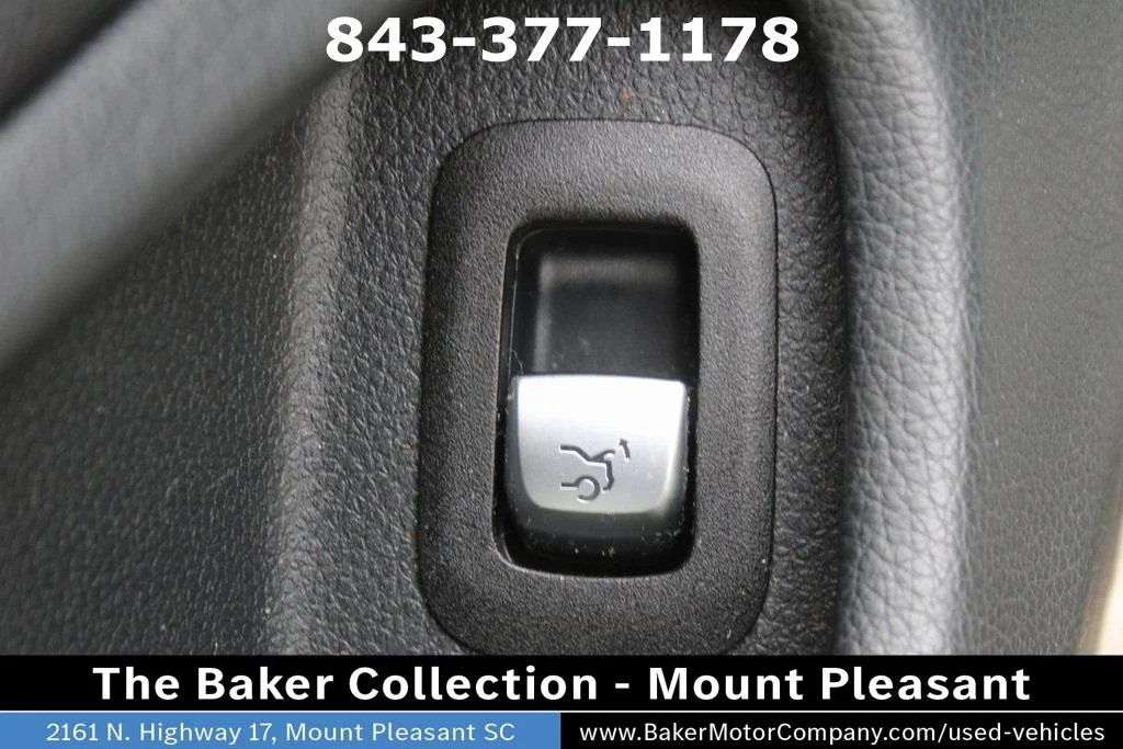 Used 2018 Selenite Gray Metallic Mercedes-AMG C 63 AMG® image 34