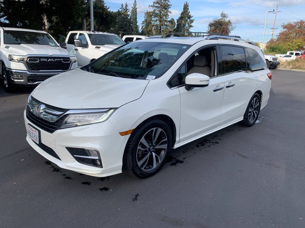 Used 2018 White Honda Elite image 1