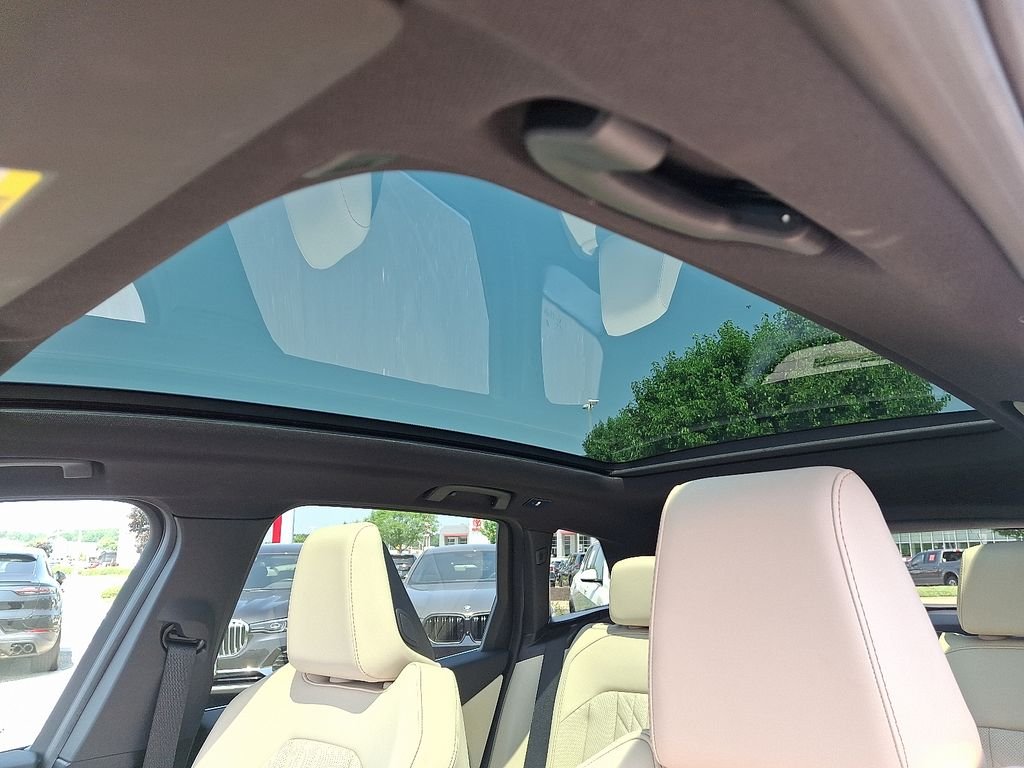 Certified Used 2026 Alpine White BMW 30 xDrive image 15