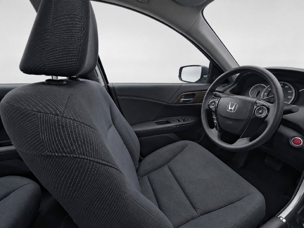 Used 2017  Honda EX image 26