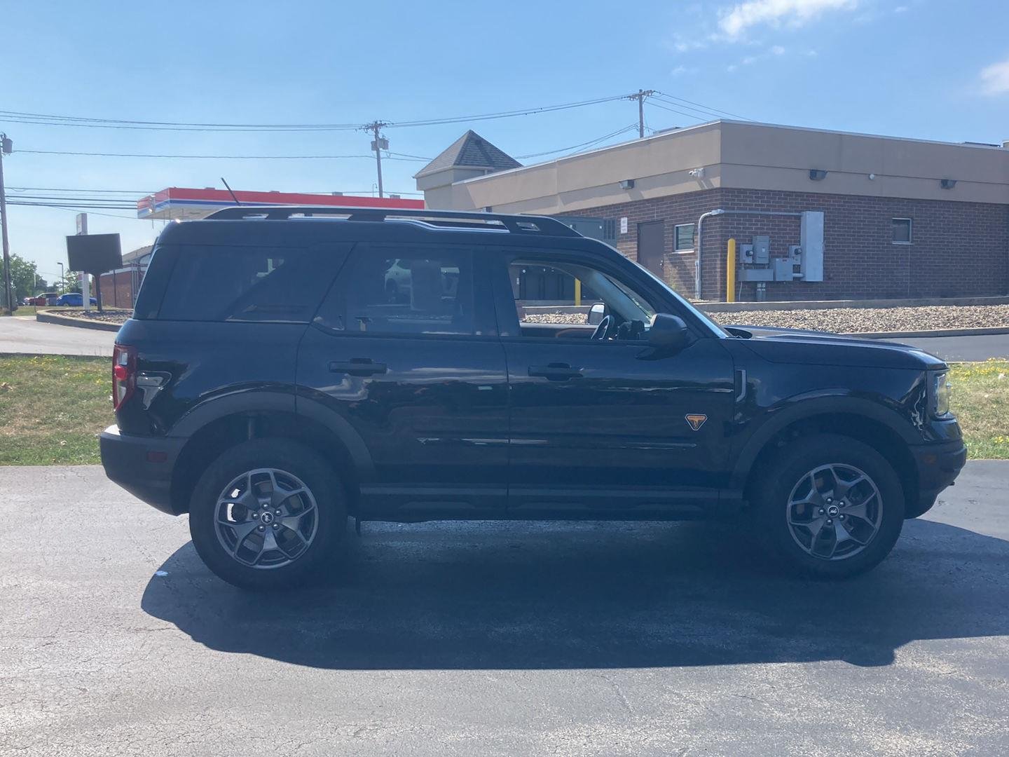 Used 2021 Shadow Black Ford Badlands image 8