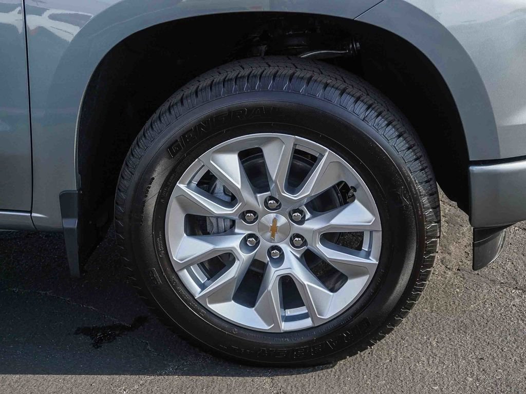 New 2026 Sterling Gray Metallic Chevrolet Custom image 9
