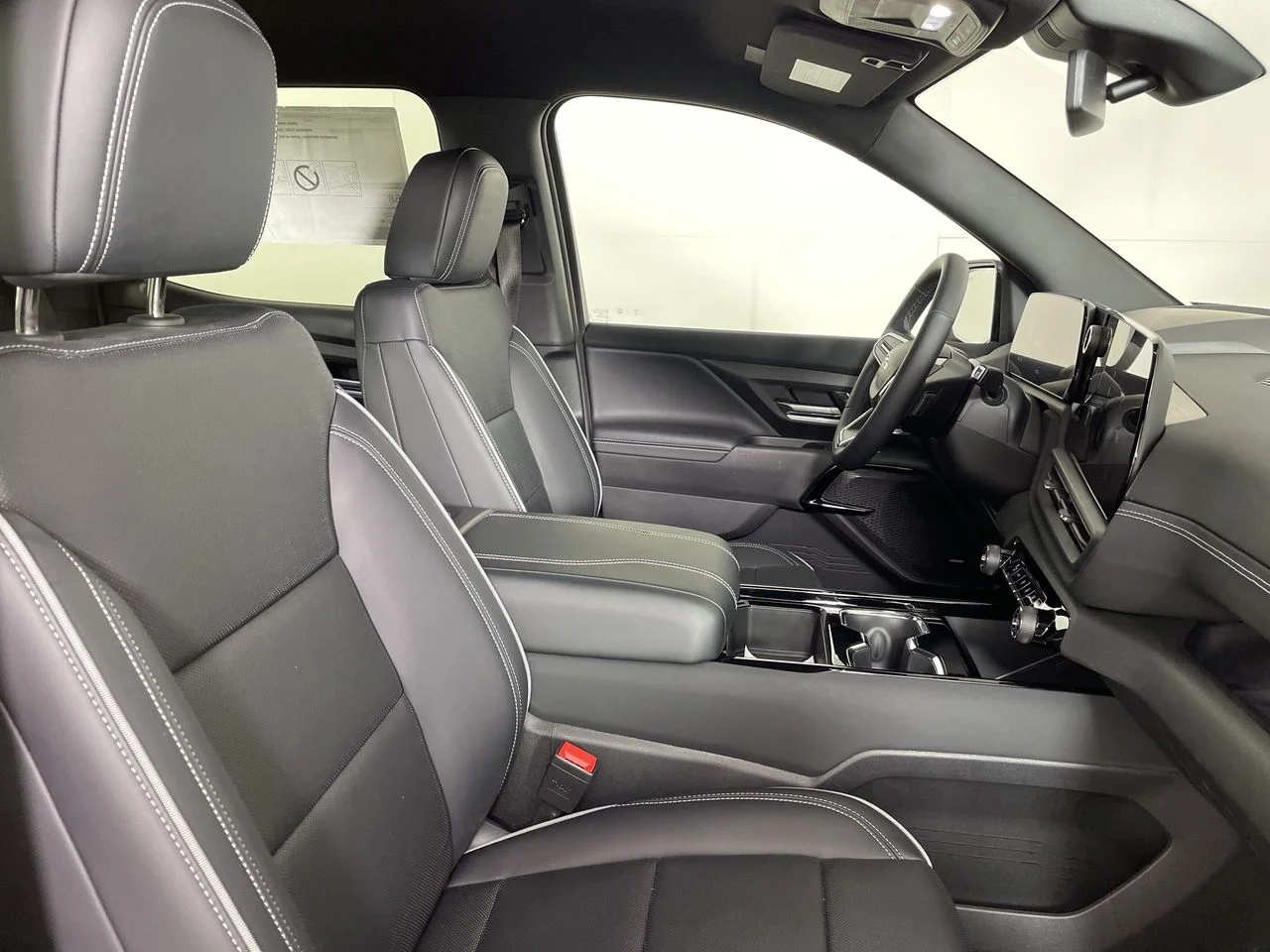 2025 Chevrolet Silverado EV LT - Photo 87