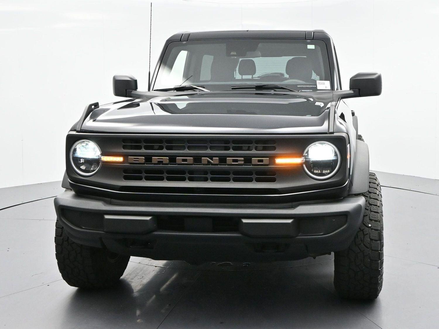 Used 2022 Shadow Black Ford Base image 2
