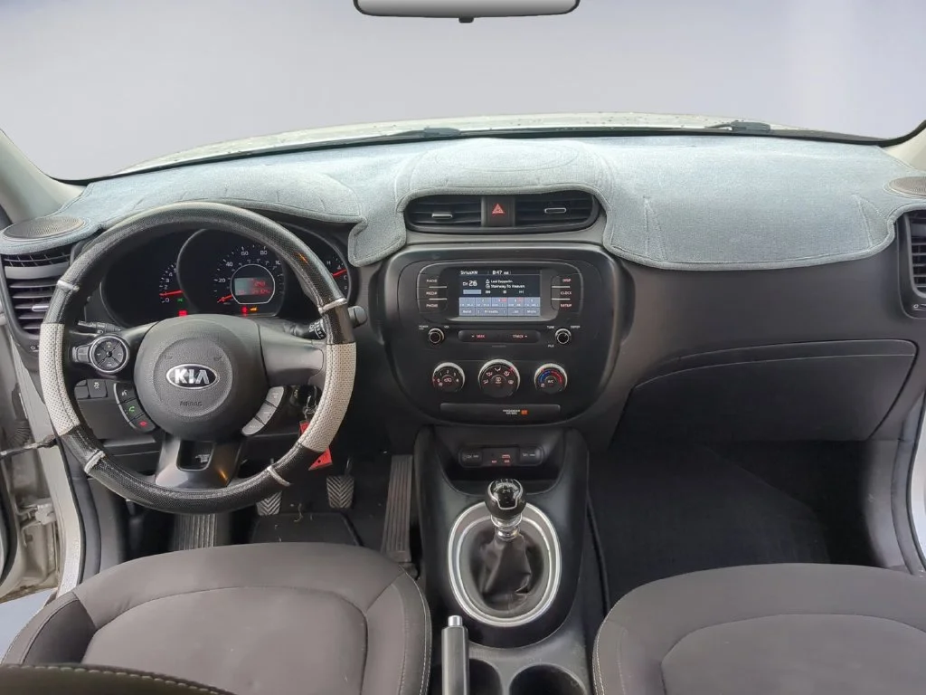 Used 2019 Silver Kia Base image 14
