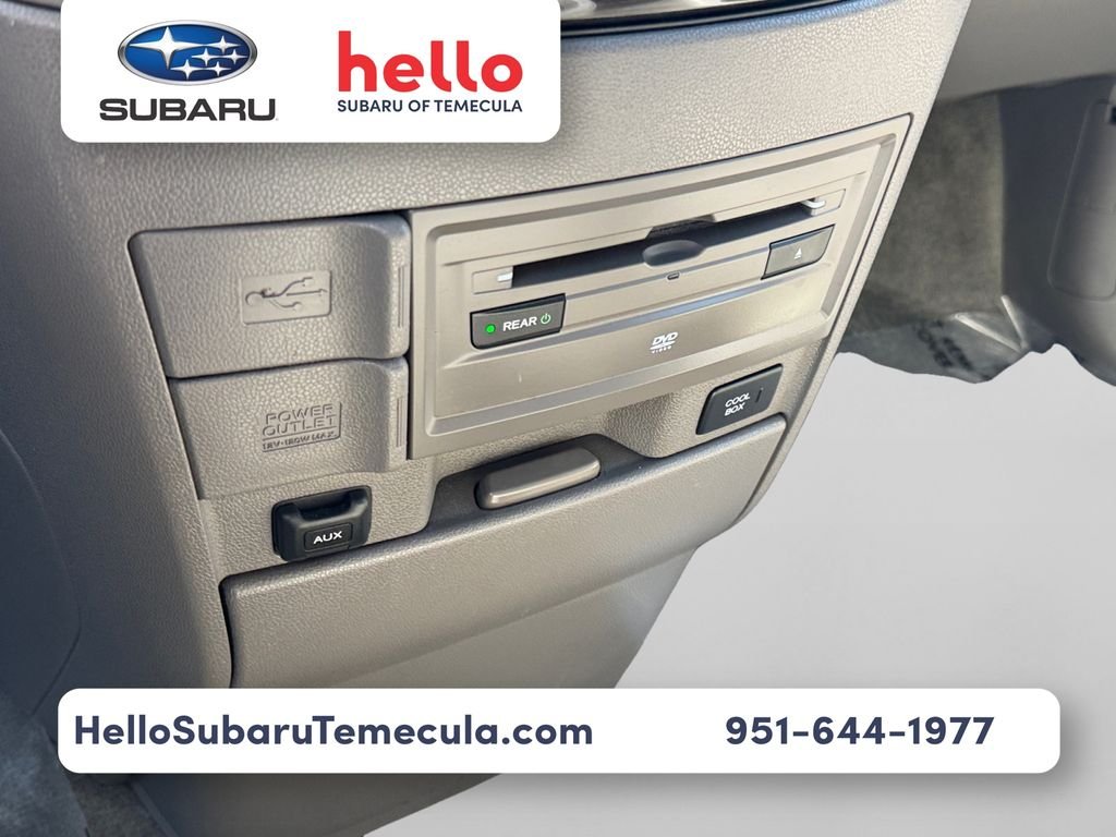 Used 2014 White Diamond Pearl Honda Touring image 1