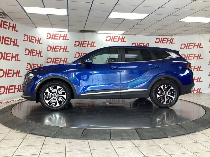 Used 2023 Blue Kia EX image 4