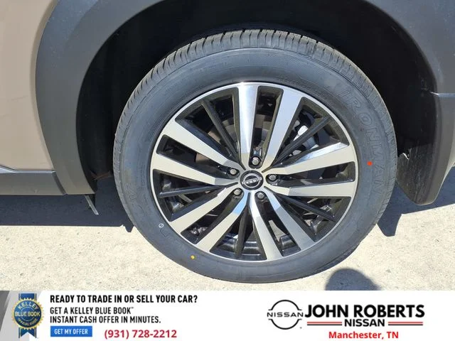 Used 2024 Beige Nissan Platinum image 26